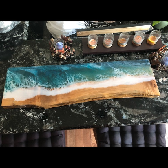 *SOLD* Live edge shelf/tray - Picture 2 of 3